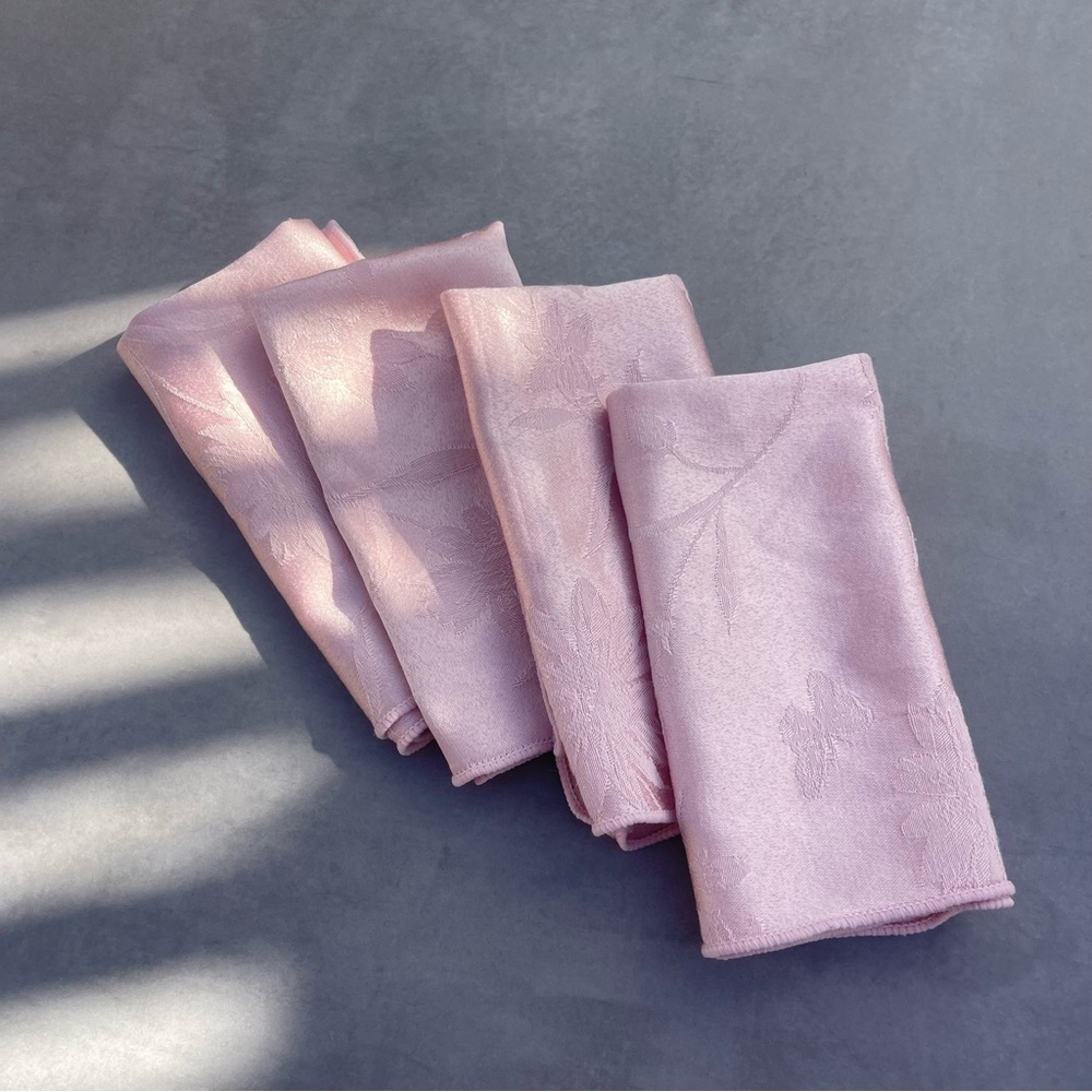 Pink Spring Napkin Set - Picture 2 of 10